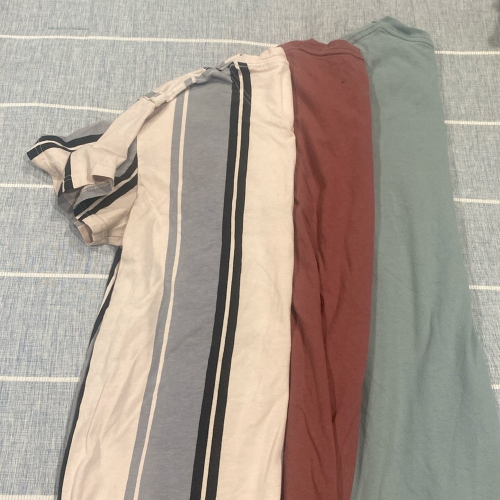 “Hollister Shirt Lot”
